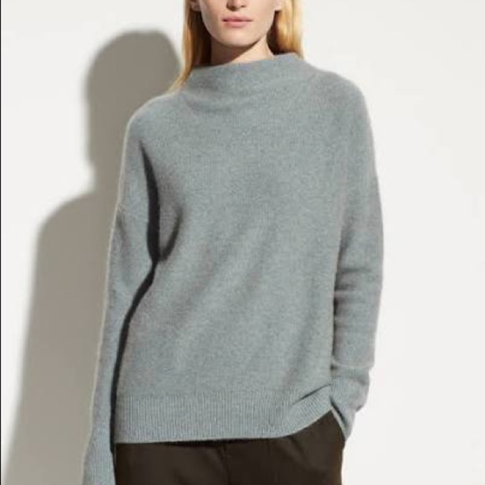 Vince  💯 percent Cashmere Sweater-CLEARANCE TONIGHT ONLY!